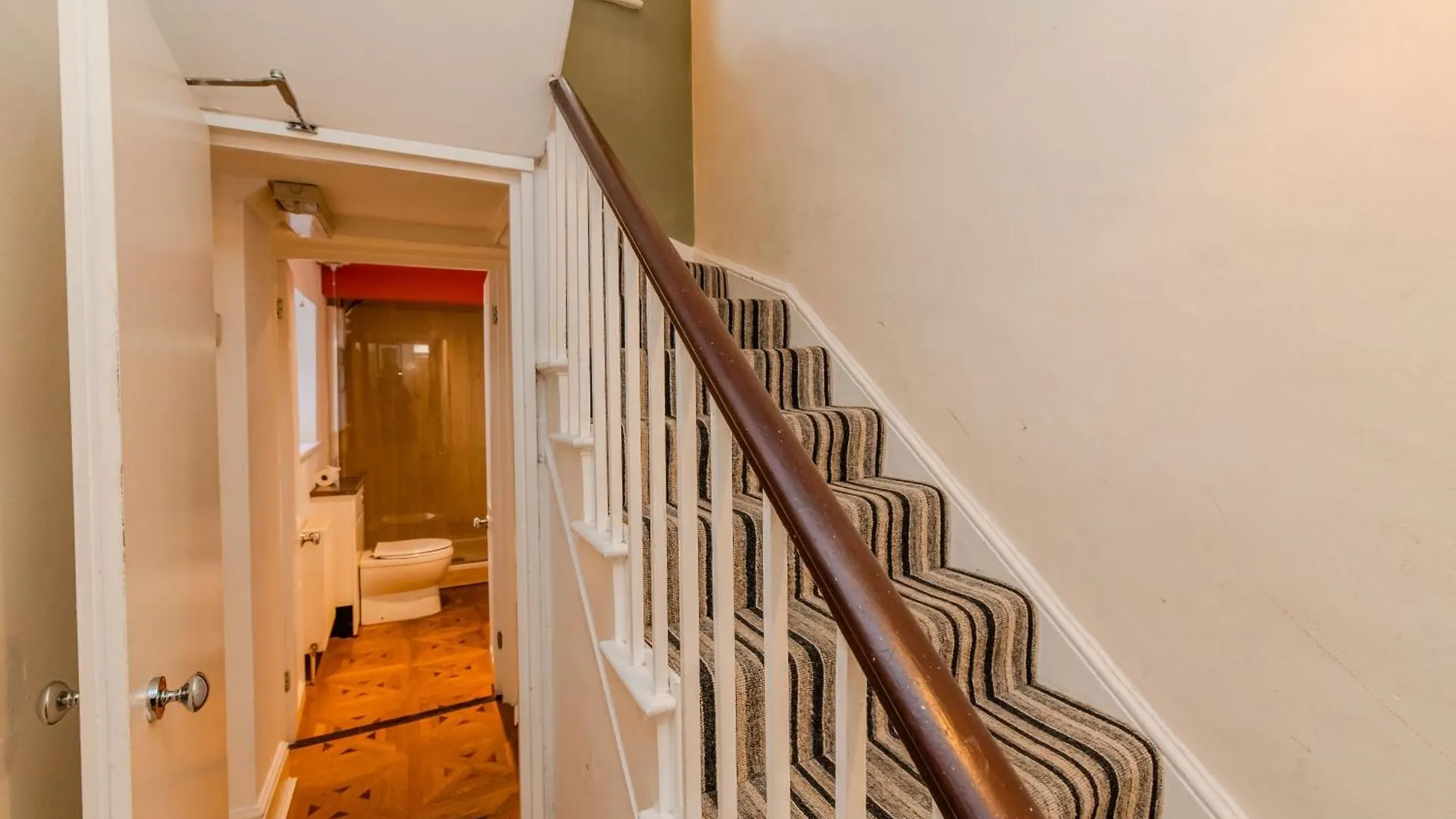 Spacious Brighton Beach Town House I Stag Do & Hen Party Welcome Apartment