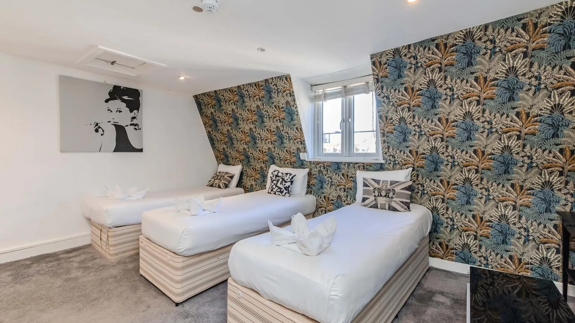 Apartment Spacious Brighton Beach Town House I Stag Do & Hen Party Welcome