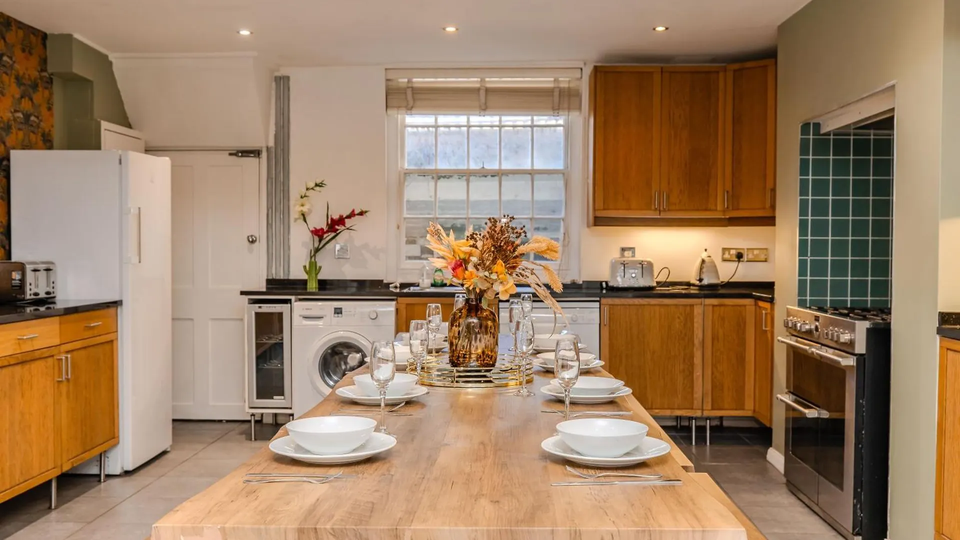 Apartment Spacious Brighton Beach Town House I Stag Do & Hen Party Welcome United Kingdom
