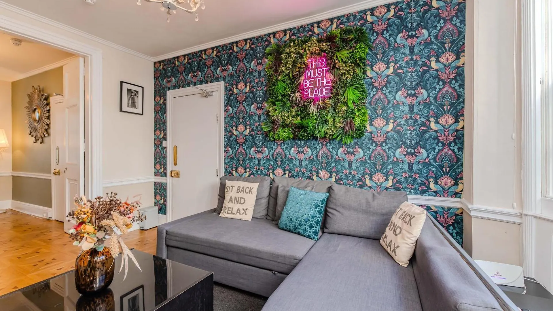 Apartment Spacious Brighton Beach Town House I Stag Do & Hen Party Welcome