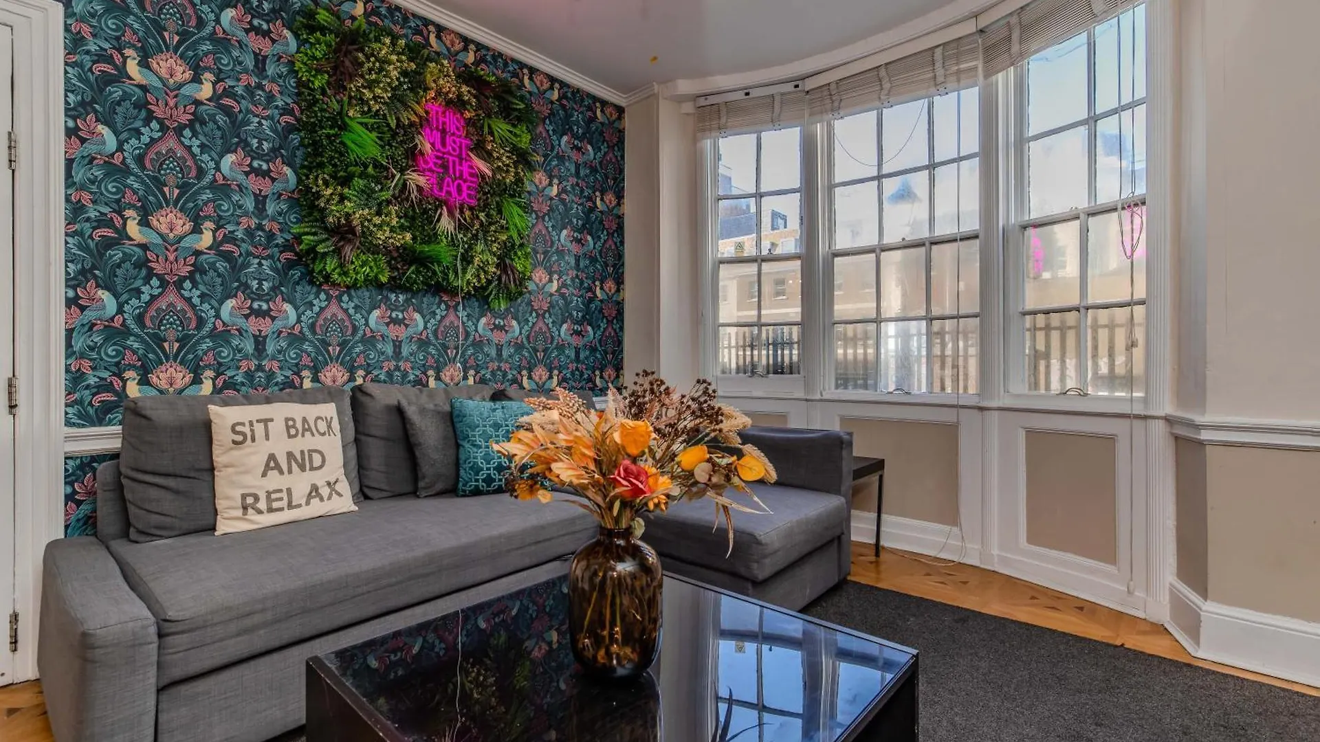 Apartment Spacious Brighton Beach Town House I Stag Do & Hen Party Welcome