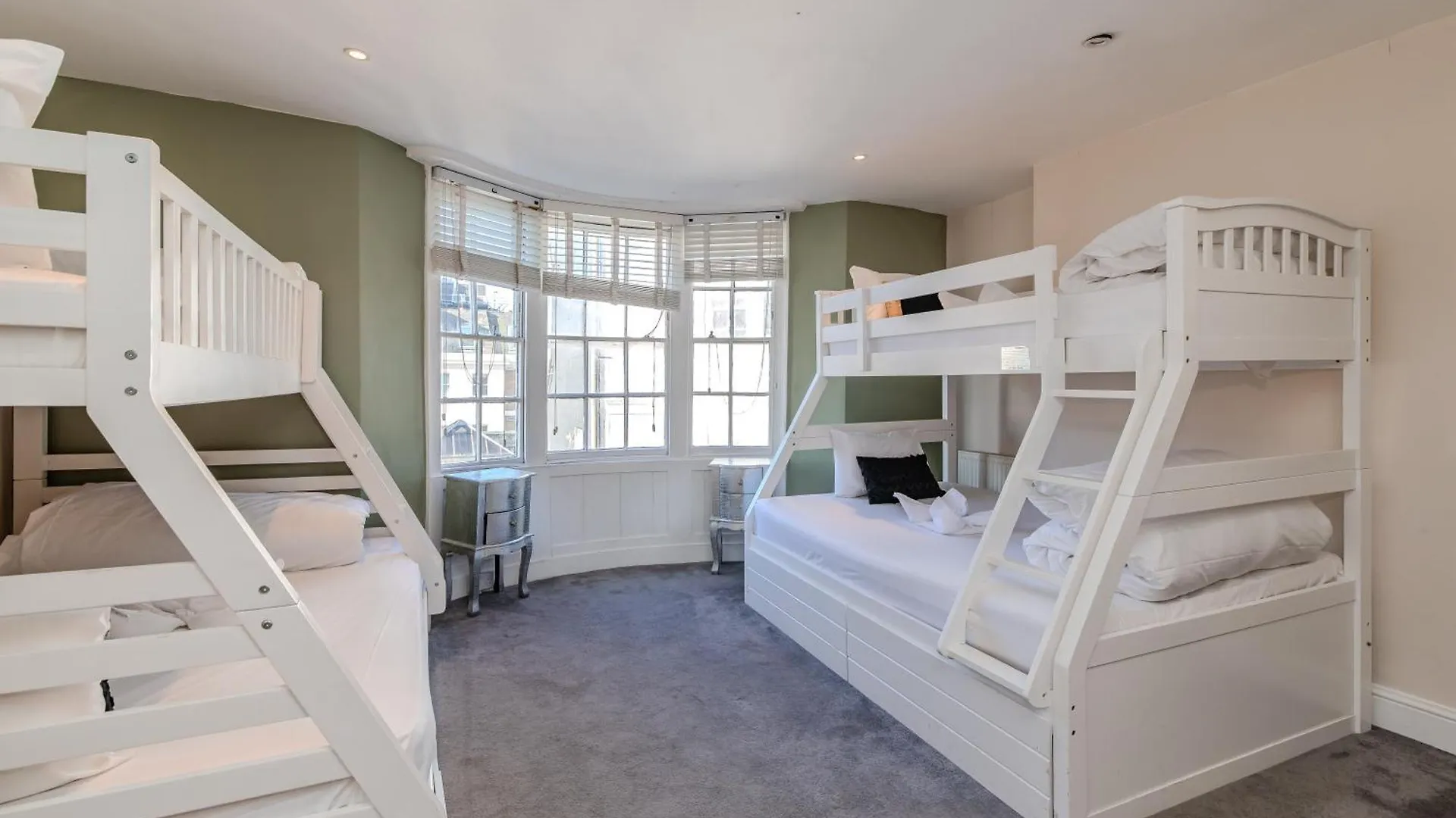 Spacious Brighton Beach Town House I Stag Do & Hen Party Welcome United Kingdom